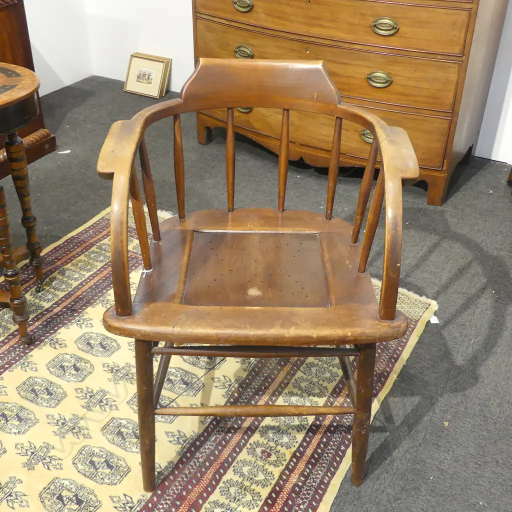 VINTAGE CAPTAINS CHAIR Image 1++
