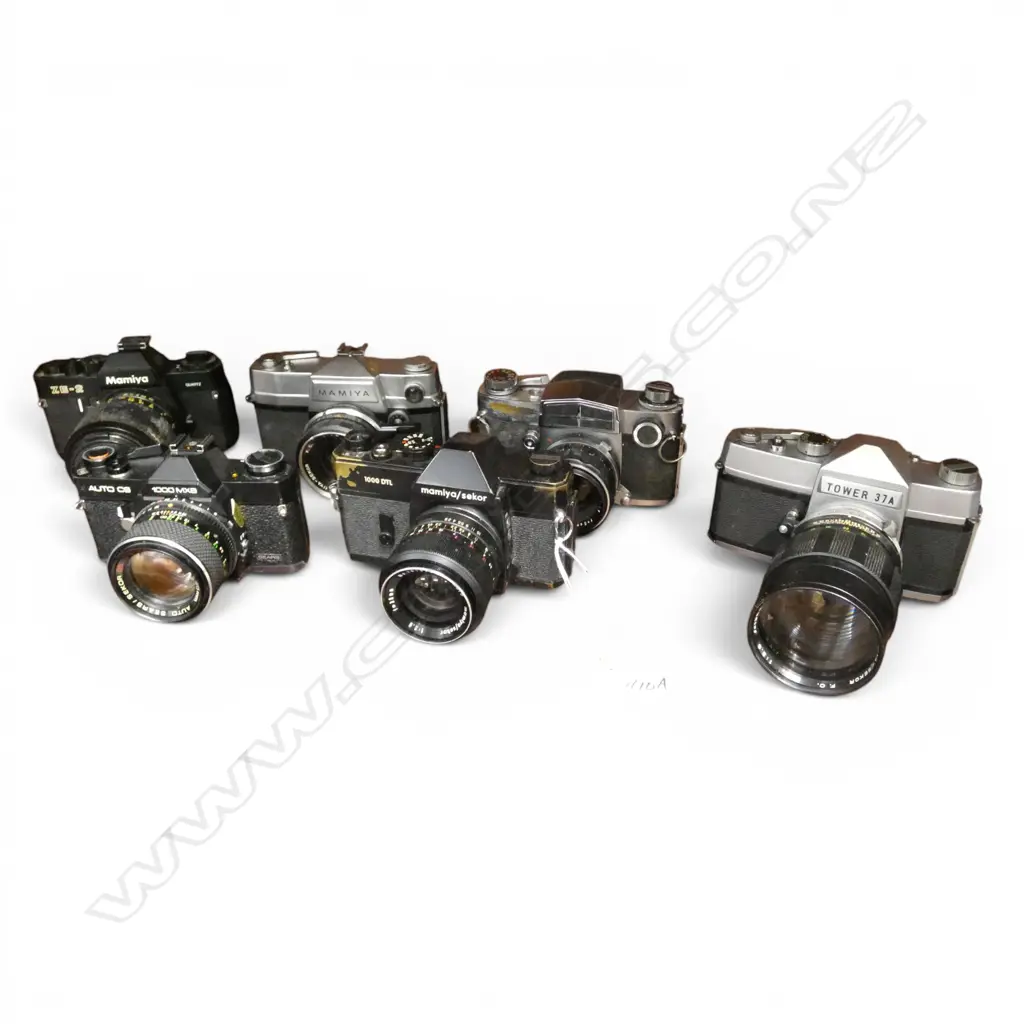 6 VINTAGE MAMIYA  & OTHER 35 CAMERS Image 1++