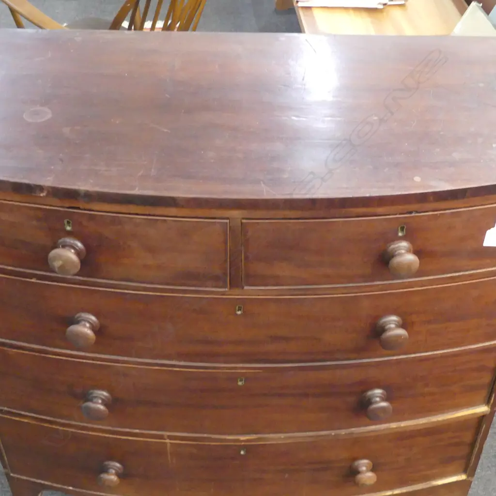 VICTORIAN MAHOGANY BOW FRONT CHEST 2 OVER 3 DRAWERS some veneer faults etc. Bracket feet. 1030 X 520 X 1045mm Image 1++