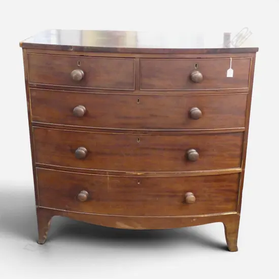 VICTORIAN MAHOGANY BOW FRONT CHEST 2 OVER 3 DRAWERS some veneer faults etc. Bracket feet. 1030 X 520 X 1045mm