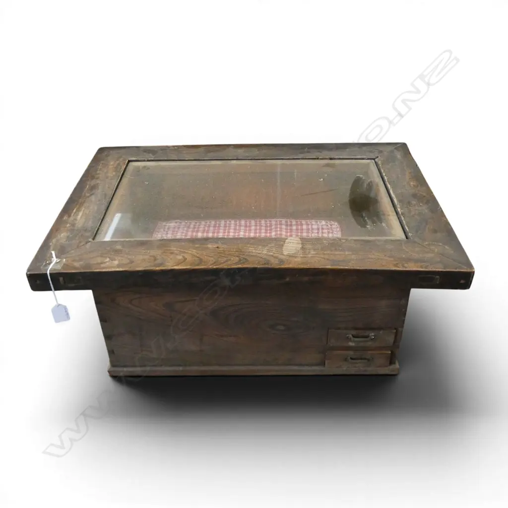 ELM BRASS BOUND ORIENTAL COOKING TABLE L680 H400MM Image 1++