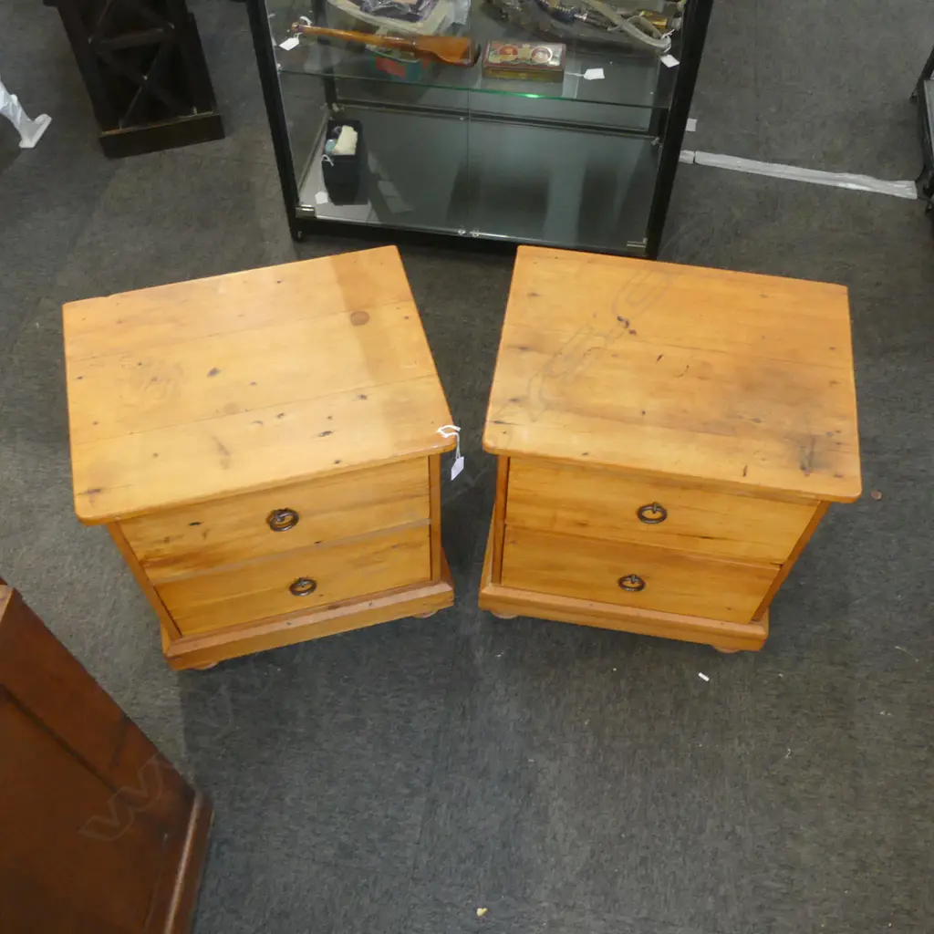 PR KAURI BEDSIDE DRAWERS 470x360x530mm Image 1++
