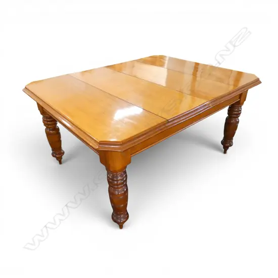 KAURI COLONIAL DINING TABLE 1500x1220x750mm