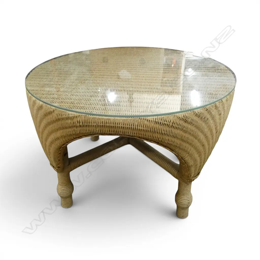 LUSTY LLOYD LOOM SIDE TABLE, GLASS TOP H.395mm, 560mm dia Image 1++