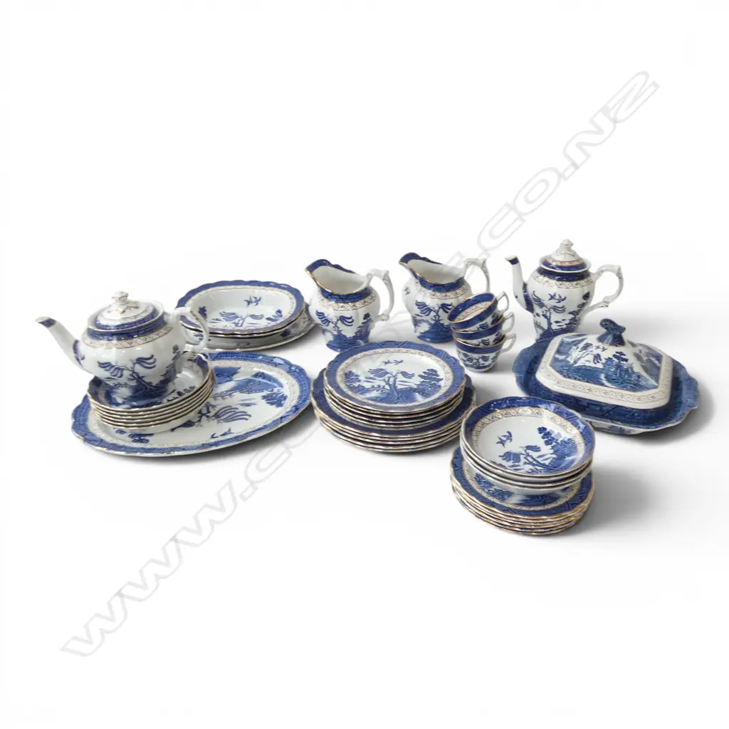 COLLECTION OF BOOTHS REAL OLD WILLOW PAT PART DINNER & TEASERVICE  Image 1++