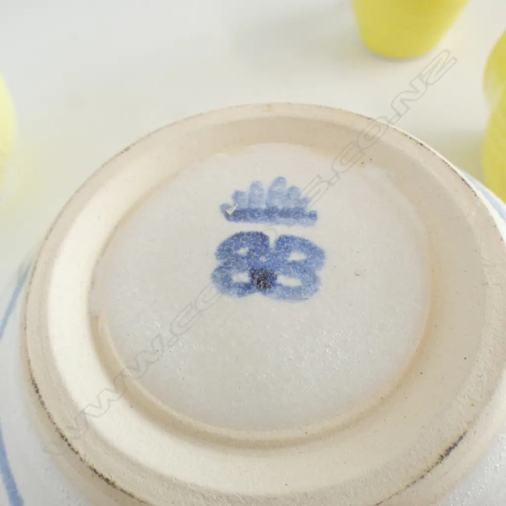 2 ANNEKE BORREN BRIGHT YELLOW BEAKERS H110MM BRIGHT YELLOW BOWL DIA110MM & ORANGE INTERIOR BOWL DIA170MM Image 1++