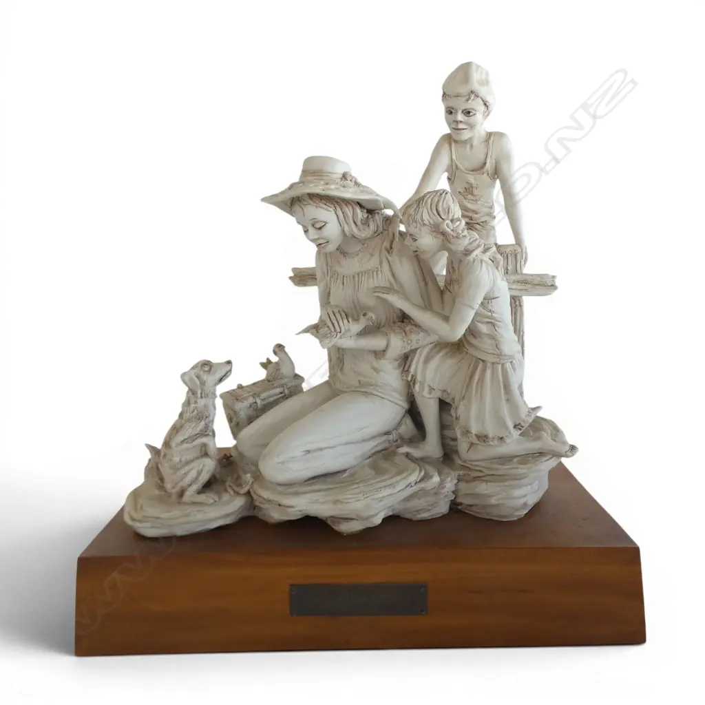 MOUNTED WHITE PORCLAIN FIGURE GROUP THE BROKEN WING BY BOB GIBBS NZ H250 L240MM Image 1++