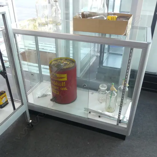 POLISHED ALLUMINUM SHOP DISPLAY CABINET H950MM L1200MM