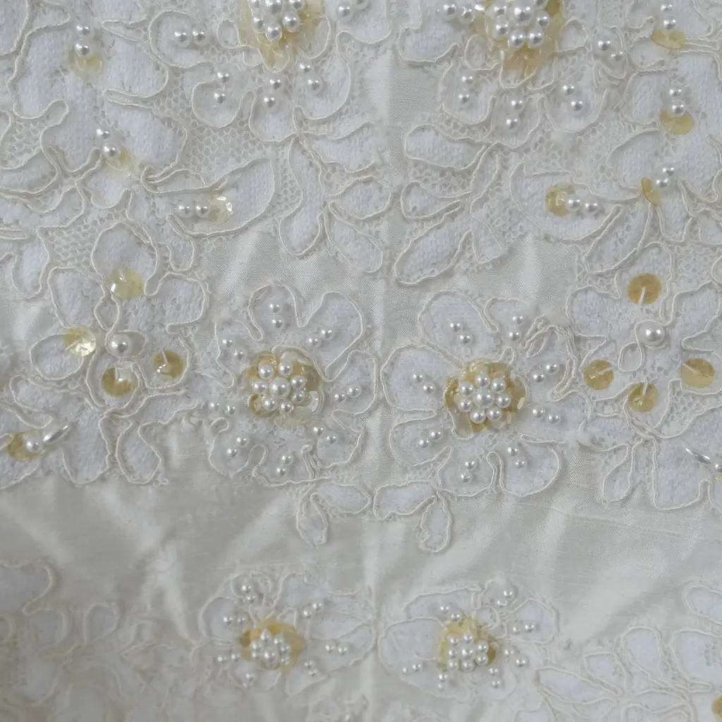 SILK WEDDING DRESS, MADE IN TAIWAN, SIZE 16 Image 1++