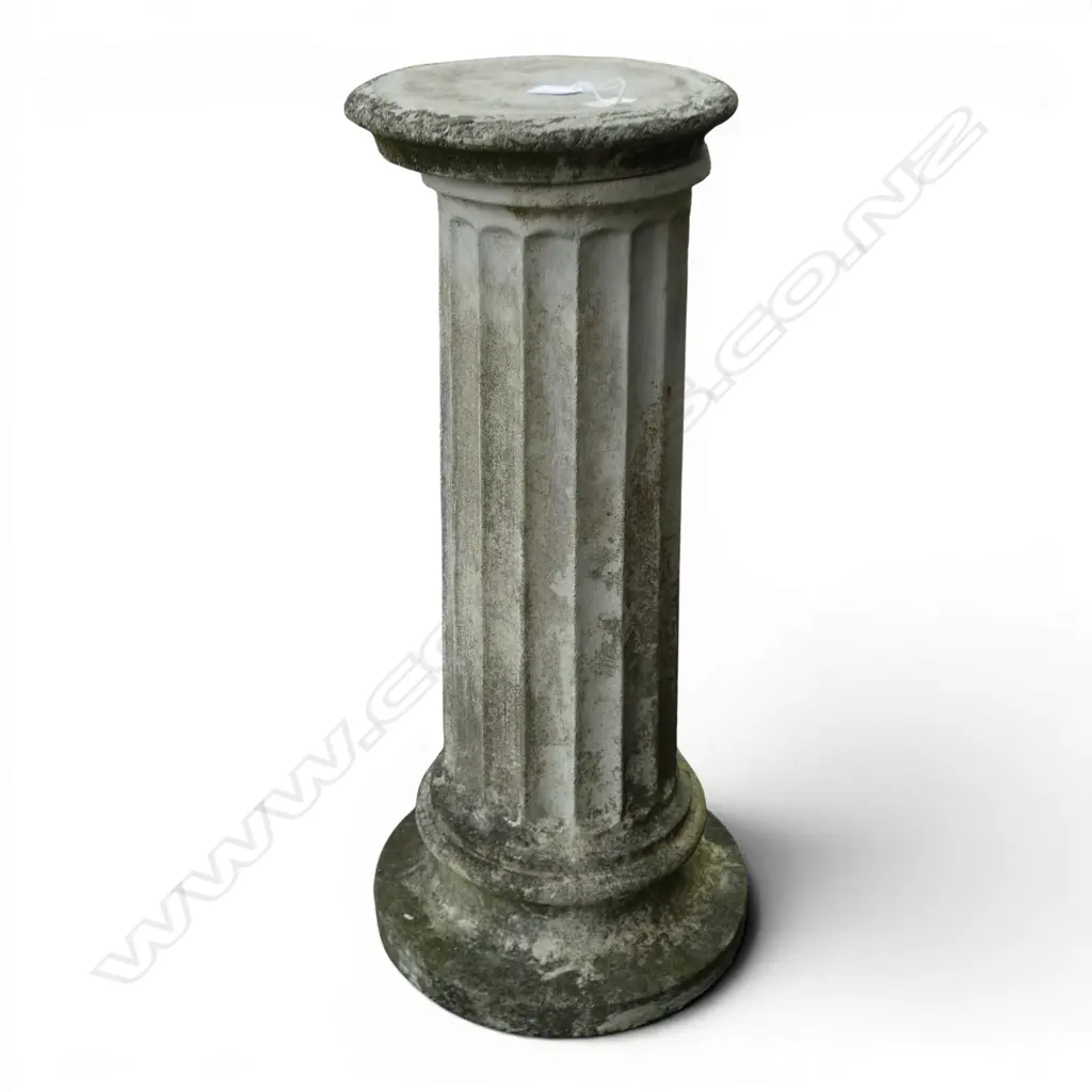 VINTAGE QUALITY fluted CONCRETE GARDEN PEDESTAL w separate disc top. H.730mm. Image 1++