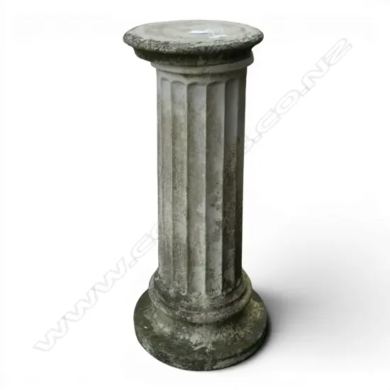 VINTAGE QUALITY fluted CONCRETE GARDEN PEDESTAL w separate disc top. H.730mm.
