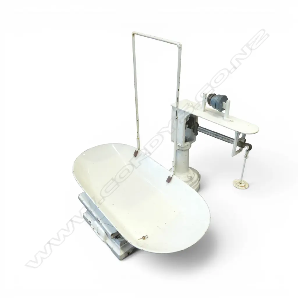 LG SCALES; W & T AVERY LTD BIRMINGHAM Image 1++