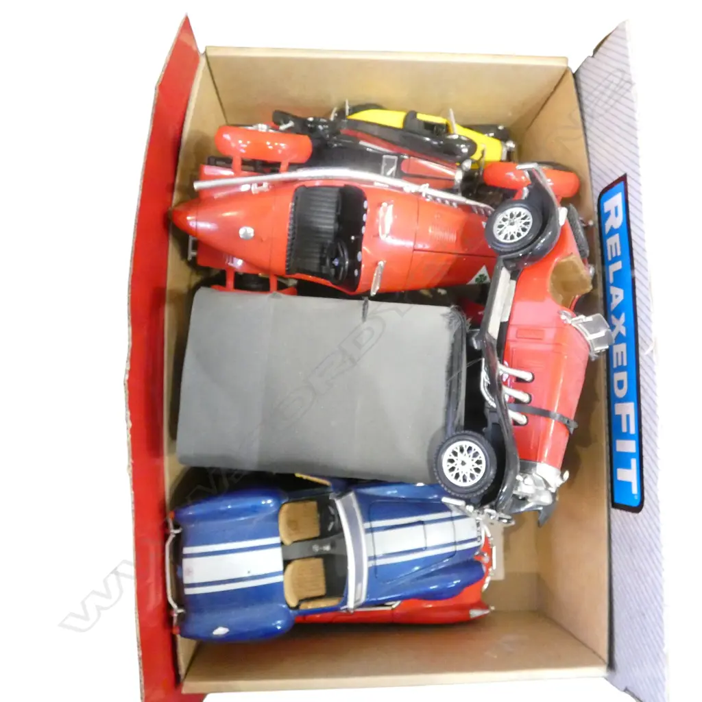 ASST. LOOSE MODEL CARS  Image 1++