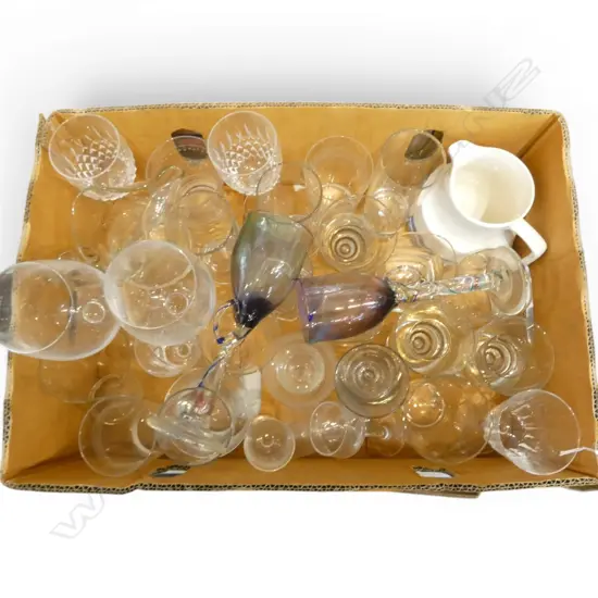 BOX OF GLASSES JUGS ETC