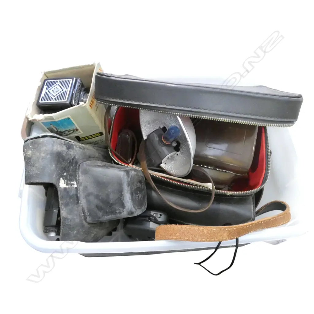 ASST. CAMERAS & ACCESSORIES INCL. YASHICA 635, BEDFORDFLEX, ZENIT ETC Image 1++