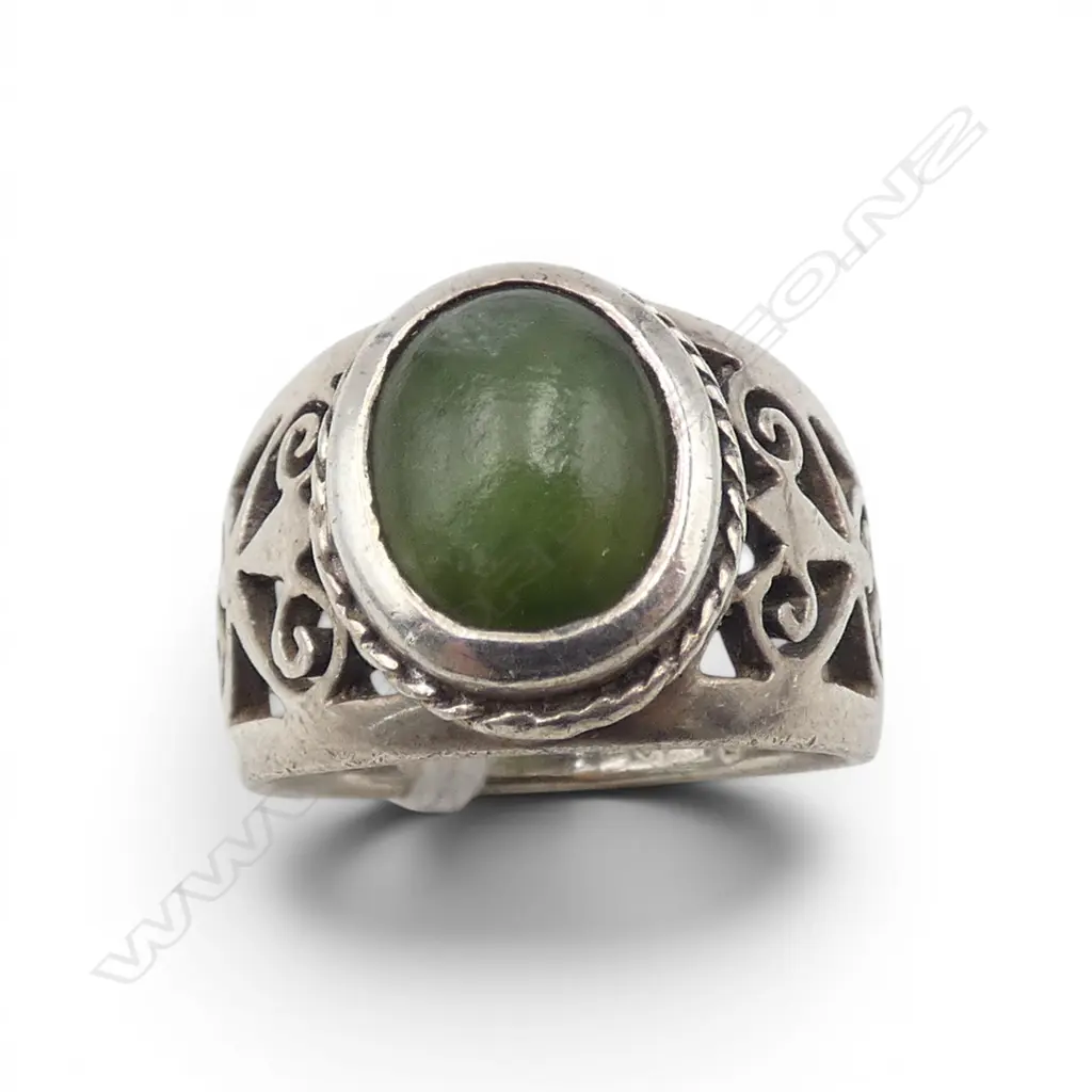 SILVER FILIGREE GREENSTONE RING Image 1++