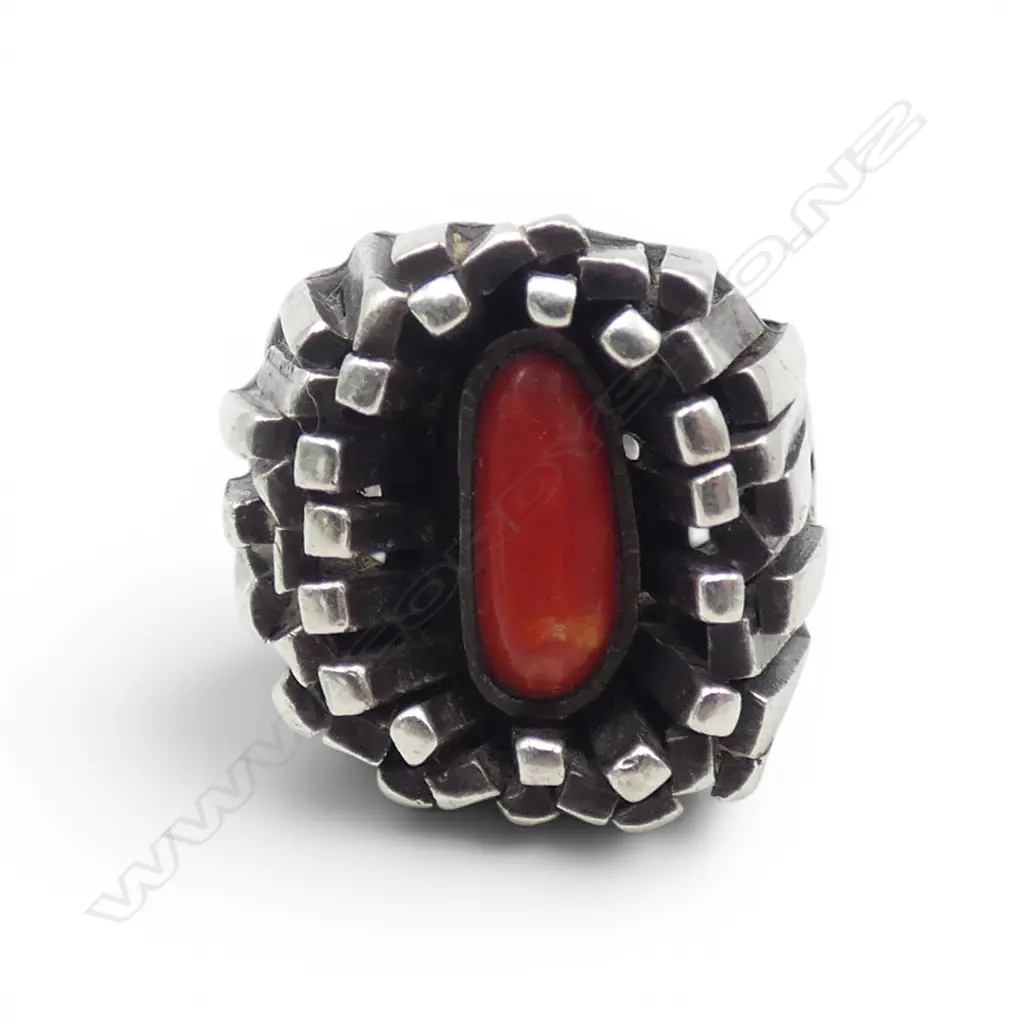 DESIGNER STG SILVER & CORAL RING, 16.8gms Image 1++