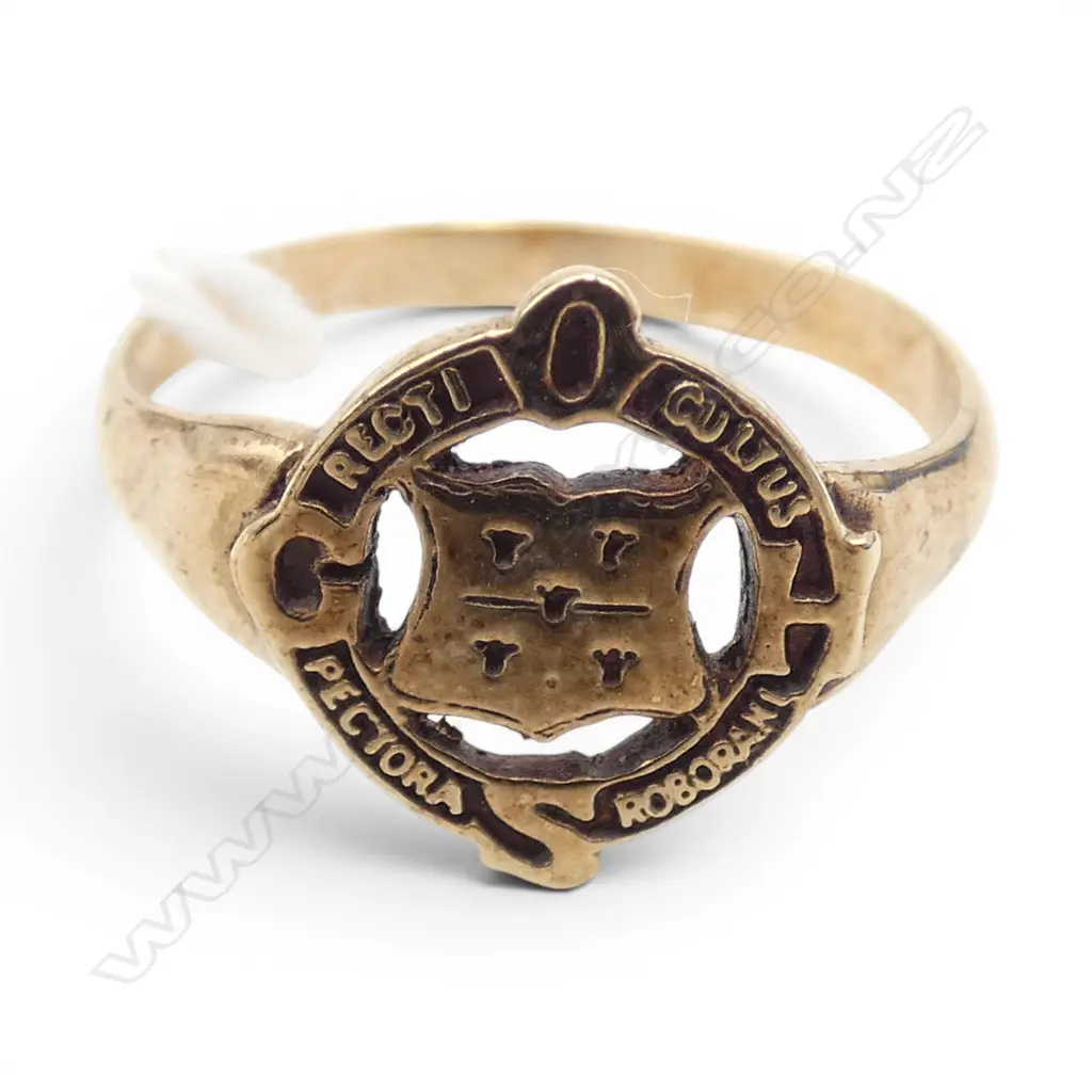 9ct SIGNET RING w Latin inscription, 2.1gm, size M  Image 1++