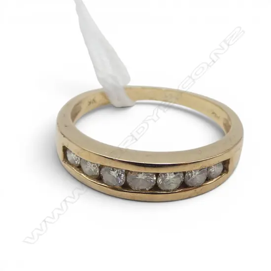 9CT GOLD AND DIAMOND BAND 2.32gms