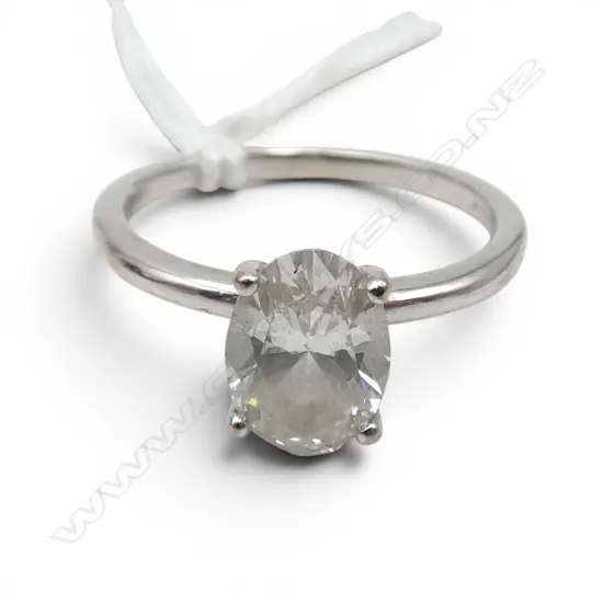18ct WHITE GOLD 1.30CT OVAL CUT LAB GROWN DIAMOND COLOUR E CLARITY VVS2 IGI REPORT