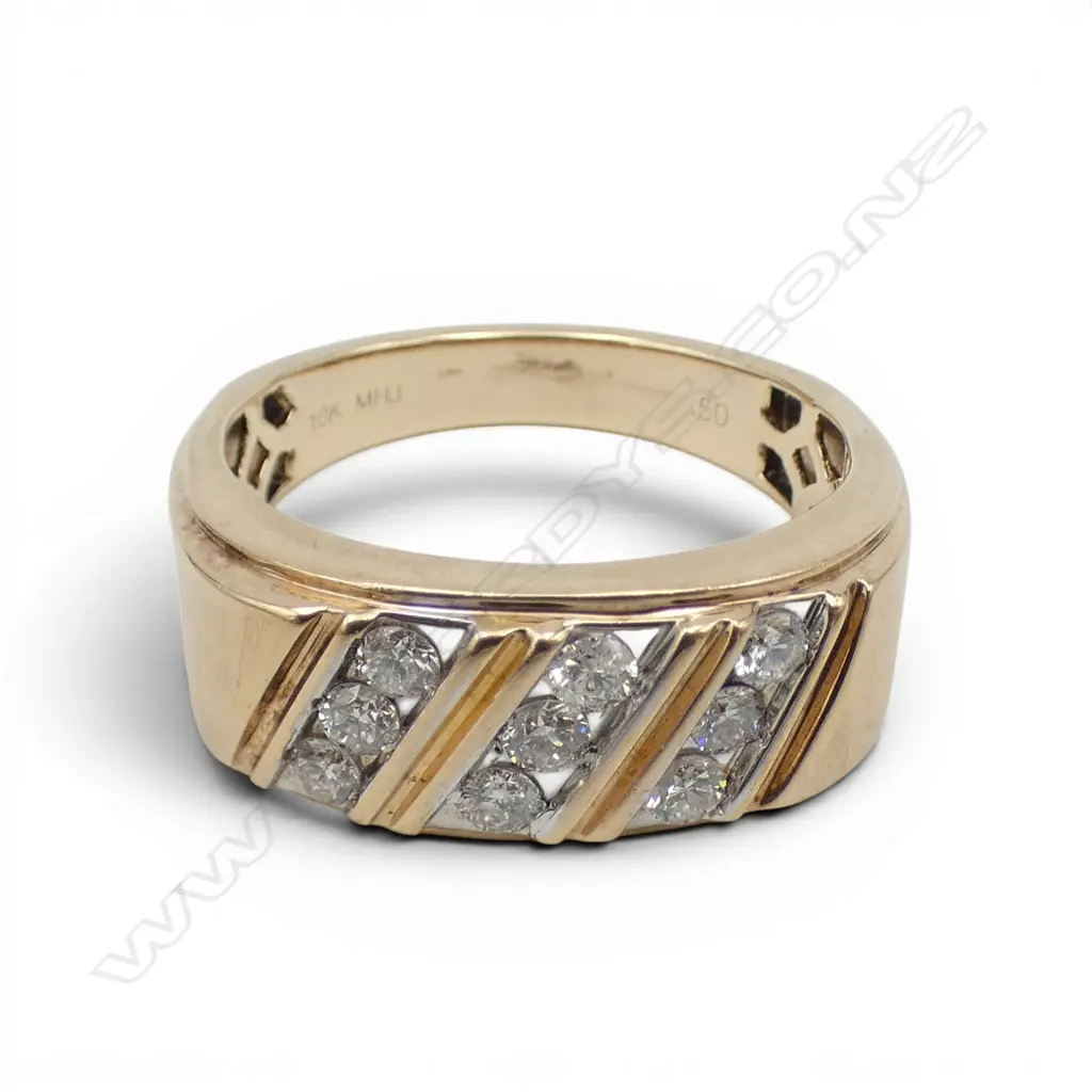 10CT GOLD & DIAMOND RING TDW.50 4.2GMS Image 1++