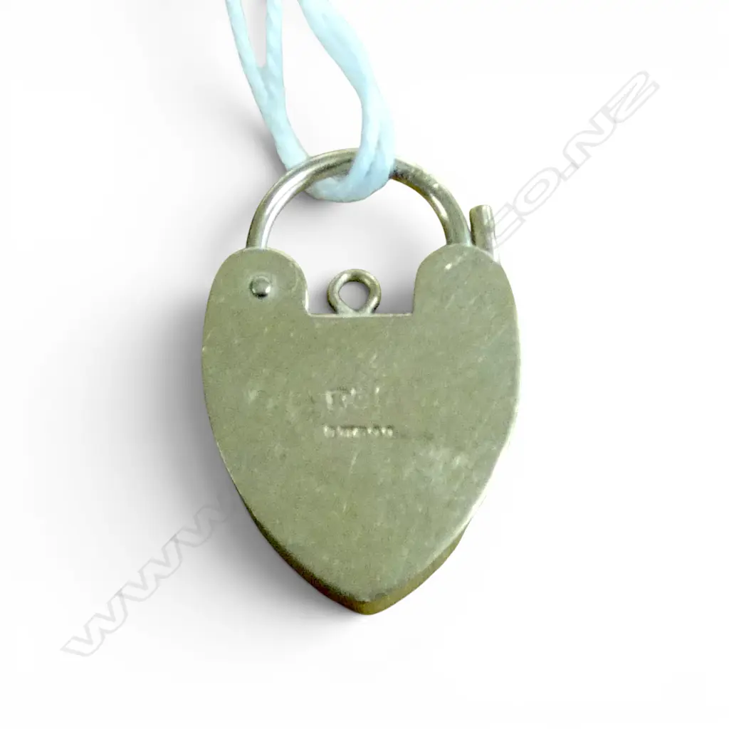 9CT HEART PADLOCK 25x15mm, 2.8gms Image 1++