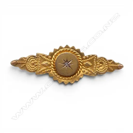 9ct & DIAMOND BAR BROOCH, 
