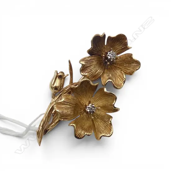 18ct GOLD & DIAMOND BROOCH, 8.19gm