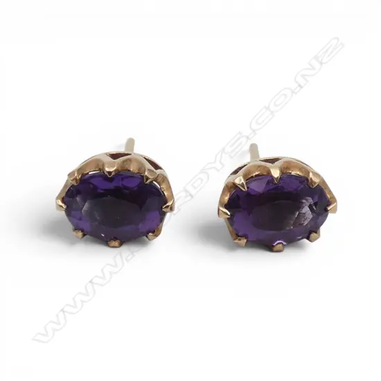 PR 9ct GOLD & AMETHYST claw set STUD EARRINGS no butterflies 1.54gms