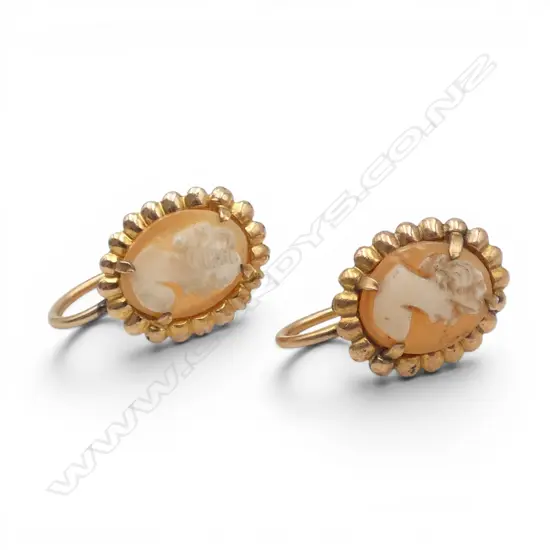 PR 9ct CAMEO EARRINGS, SCREW BACKS, 1.97gm