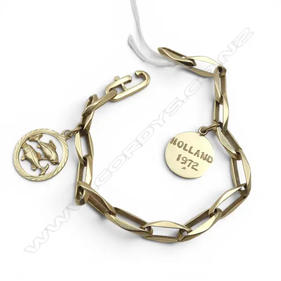 14ct GOLD BRACELET with 2 14ct CHARMS 19.2gms