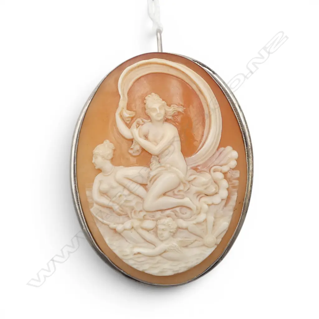 VINTAGE 835 SILVER FRAMED LARGE CAMEO elaborate scene of women & cherubs w swirling ribbon H.60mm Image 1++