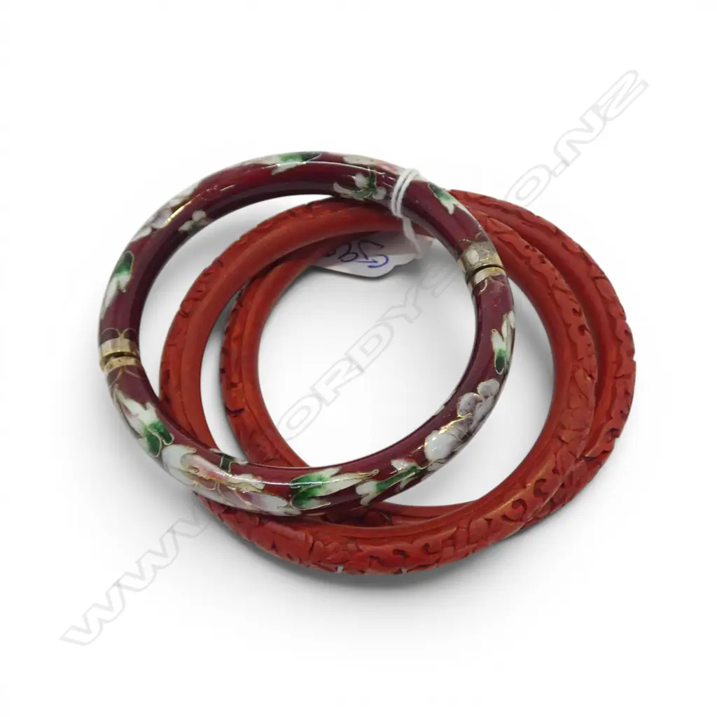 CLOISONNÉ BANGLE AND 2 CINNABAR BANGLES Image 1++
