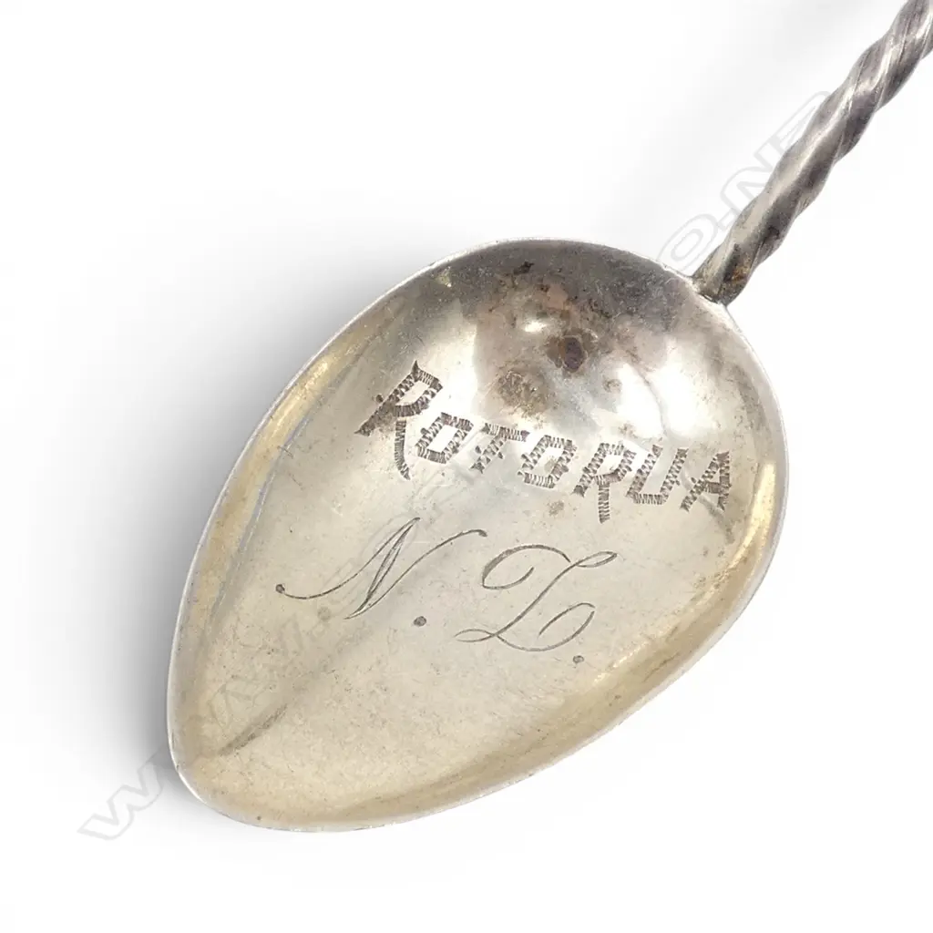 EARLY 20thC SILVER & POUNAMU  TEASPOON 'Rotorua NZ' with tiki finial  Image 1++