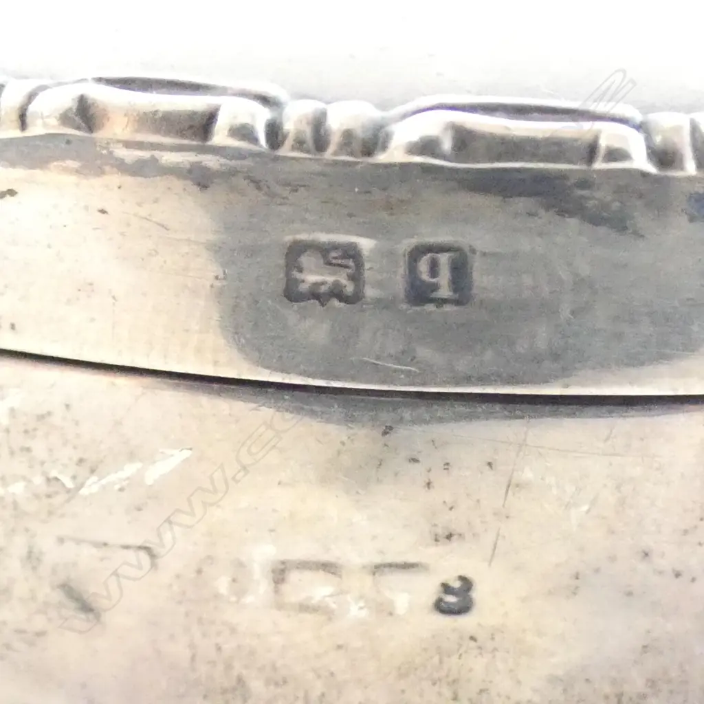 S/SILVER JEWELLERY BOX  BENT LEG WEIGHTED TOTAL WIEGHT 184GMS Image 1++