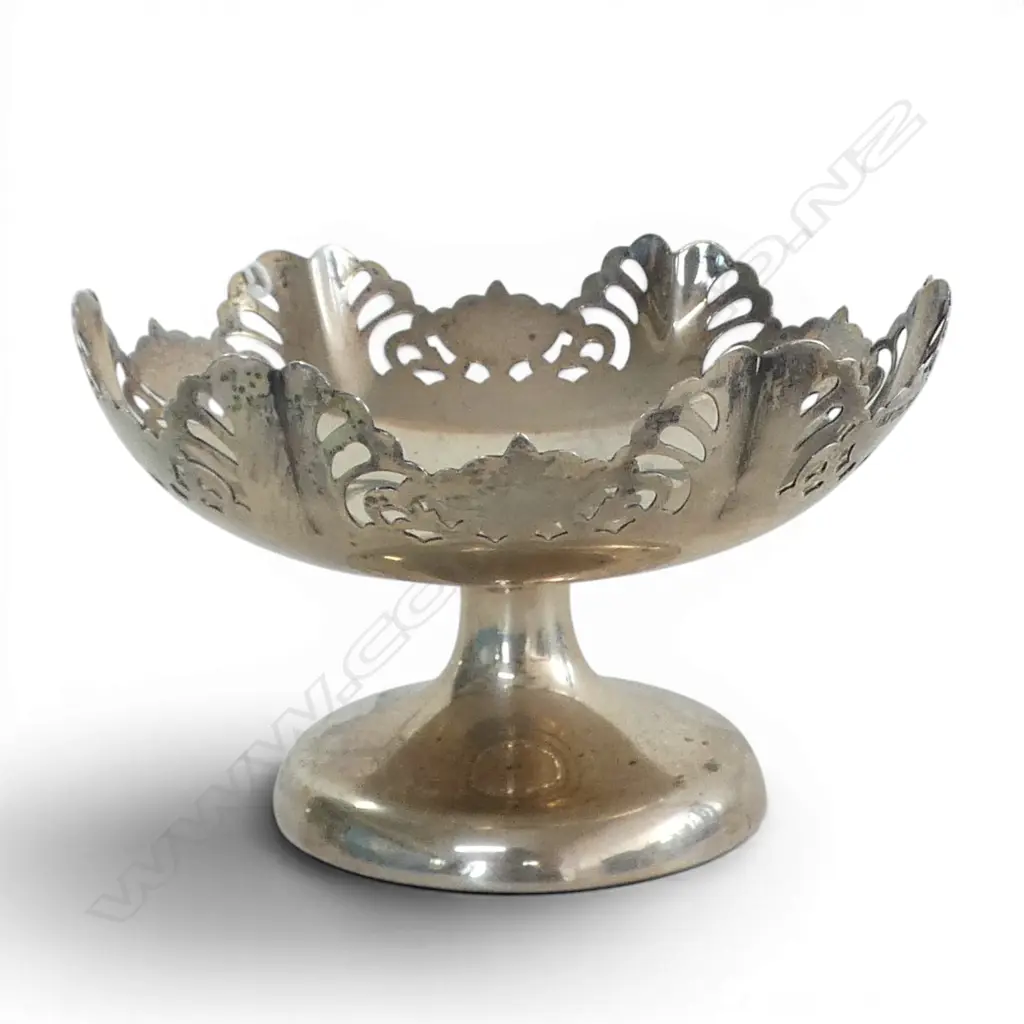 SMALL S/SILVER STEMMED DISH 105.9GMS Image 1++