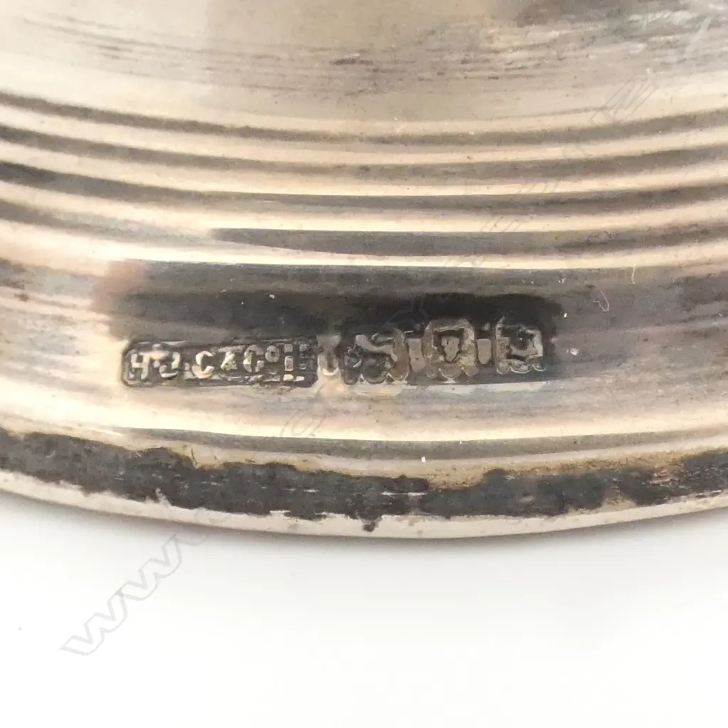 2 SHORT SILVER COLUMN CANDLESTICKS Birmingham 1919 + London 1917 H.70mm. Filled bases 260gms Image 1++