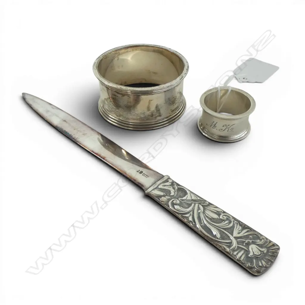 985 SILVER LETTER OPENER L.185mm 39gms + 2 860 SILVER NAPKIN RINGS 50gms Image 1++
