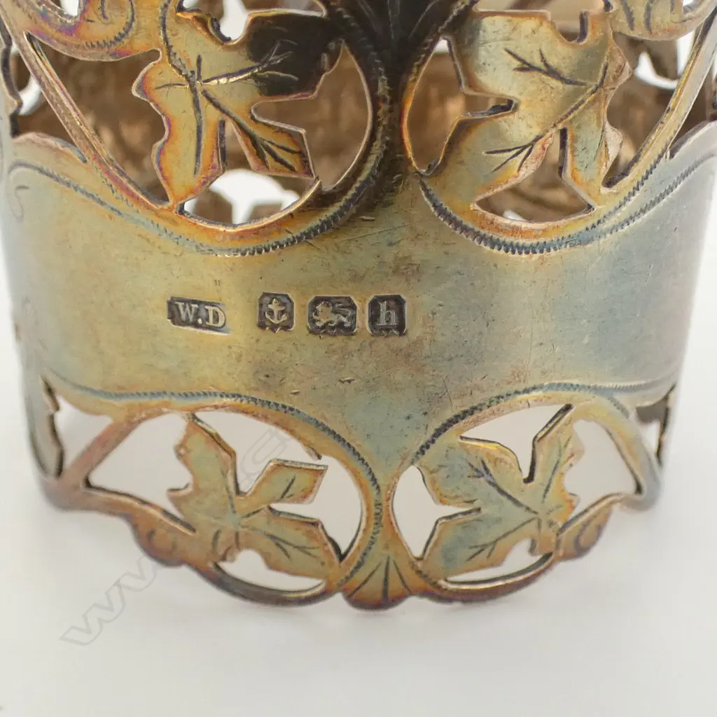 4 SILVER VINTAGE ITEMS: 3 NAPKIN RINGS + SUGAR BOWL 138gms Image 1++