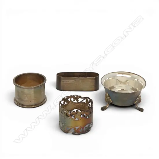 4 SILVER VINTAGE ITEMS: 3 NAPKIN RINGS + SUGAR BOWL 138gms
