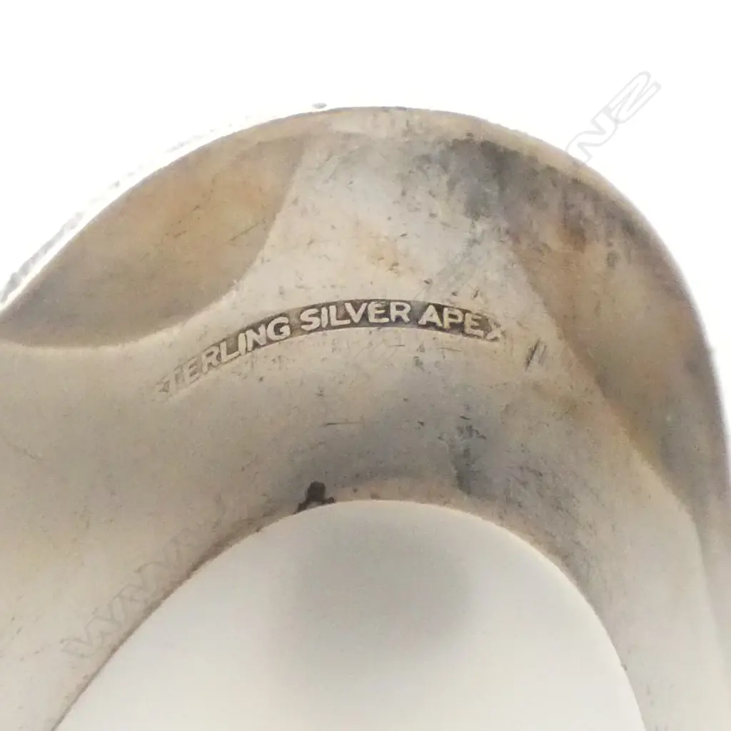 4 STG SILVER NAPKIN RINGS 72.6gms + 1949 NZ CROWN + small STG SILVER CAPSTAN INKWELL dented  Image 1++