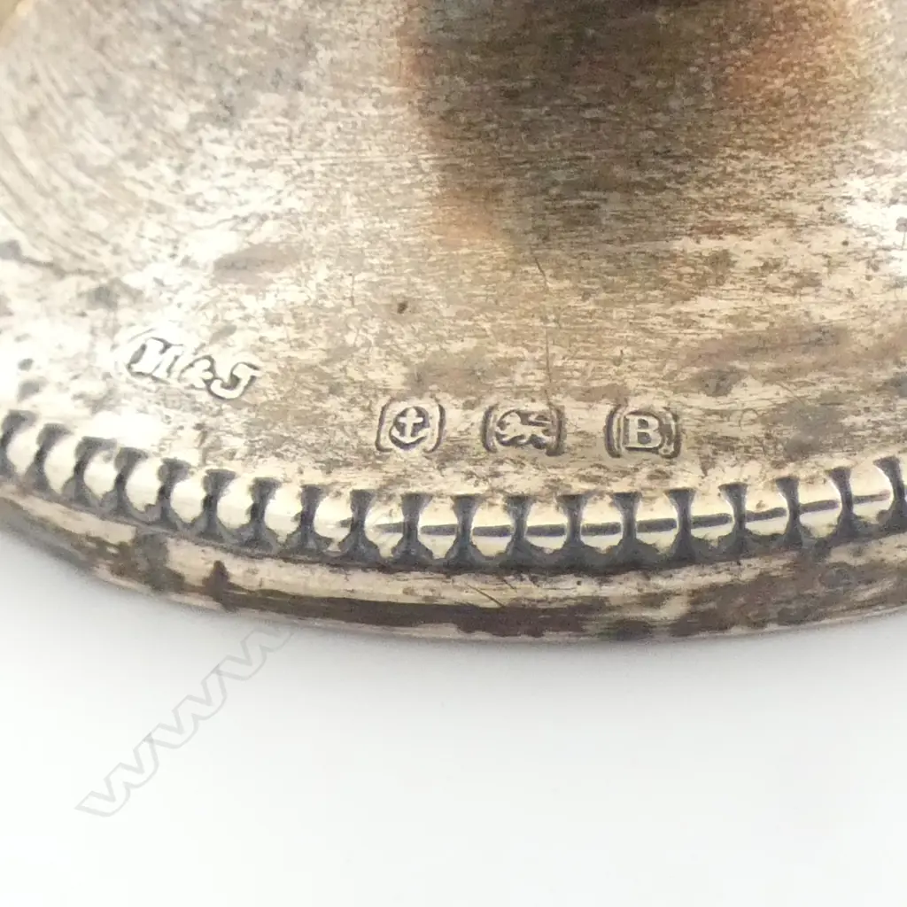4 STG SILVER NAPKIN RINGS 72.6gms + 1949 NZ CROWN + small STG SILVER CAPSTAN INKWELL dented  Image 1++