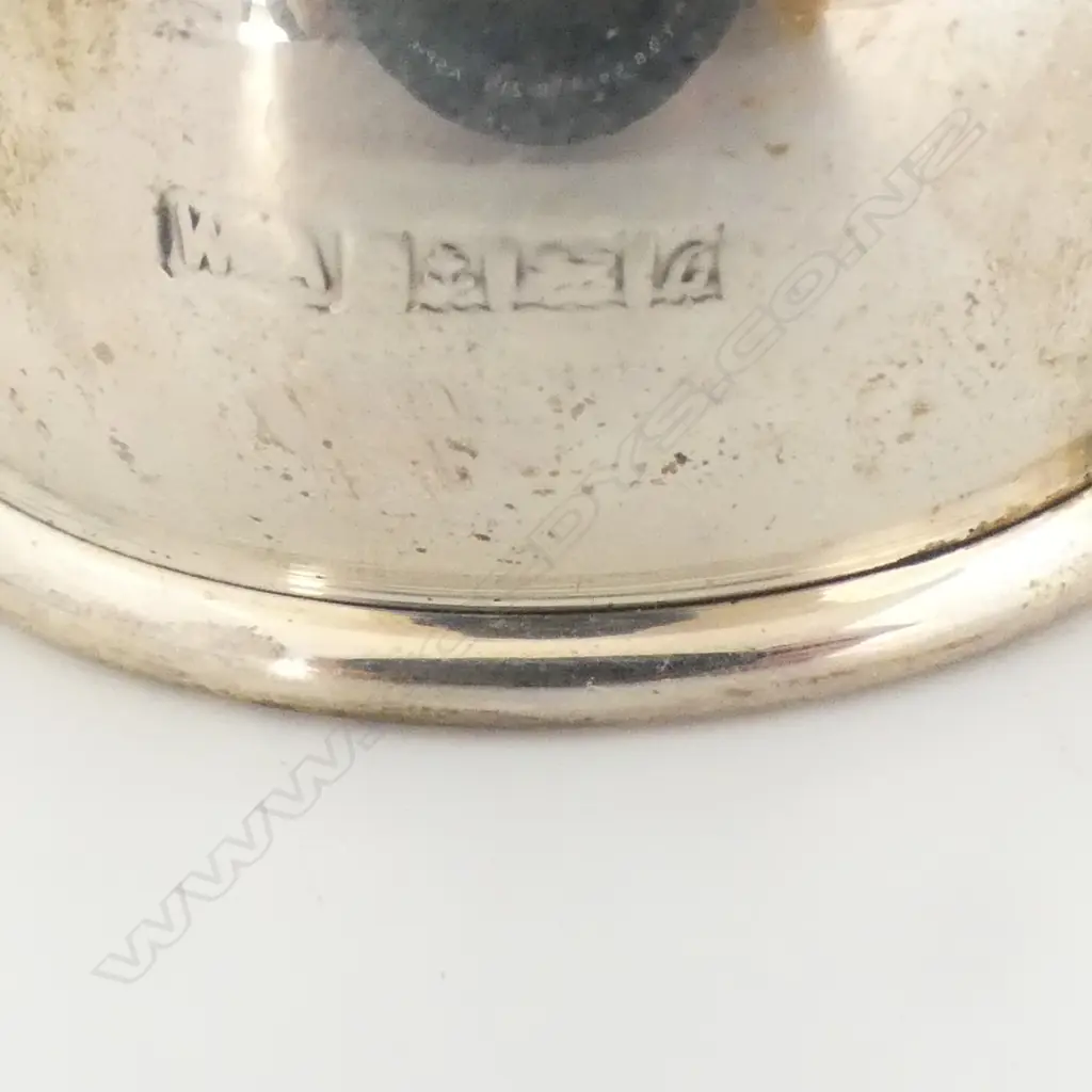 4 STG SILVER NAPKIN RINGS 72.6gms + 1949 NZ CROWN + small STG SILVER CAPSTAN INKWELL dented  Image 1++