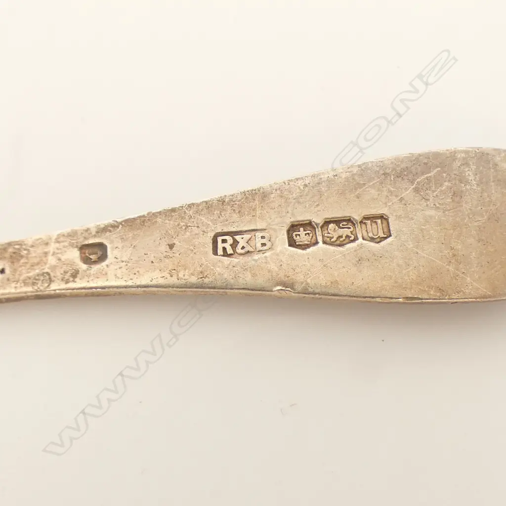 2 SILVER SPOONS + PR TONGS London 1831.100gms  Image 1++