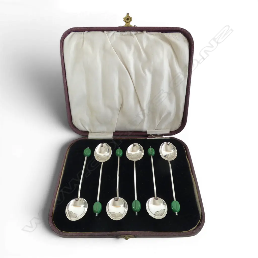 CASED SET OF 6 COFFEE BEAN HANDLED S/SILVER COFFEE SPOONS 31.7GMS Image 1++