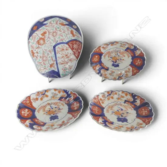 4 JAPANESE IMARI PLATES W.225mm
