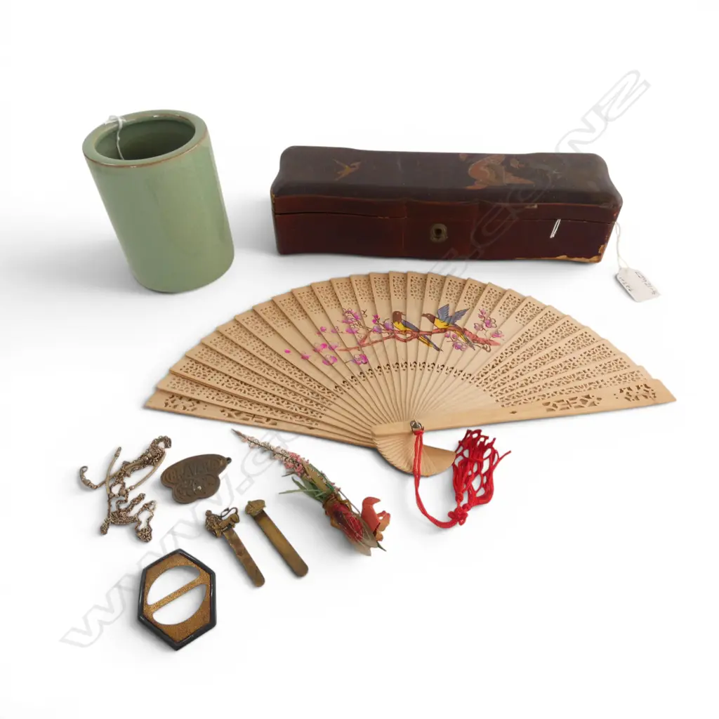 ORIENTAL BRUSH POT on STAND, BOWL & LACQUER BOX + contents Image 1++