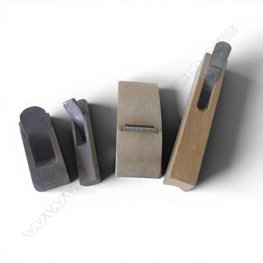 4 OLD JAPANESE SMALL WOOD WORKING PLANES with shaped soles. Longest 180mm Image 1++