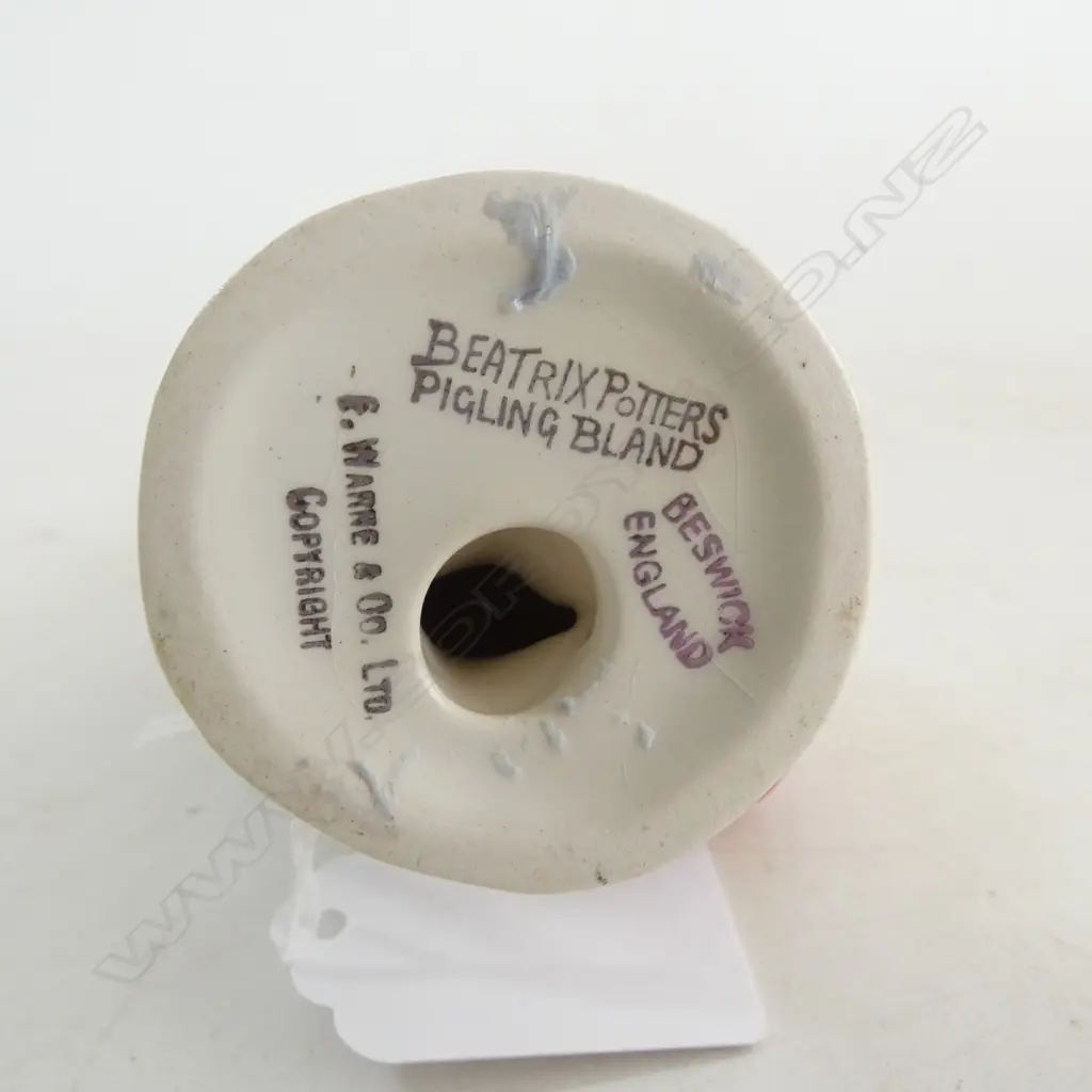 BESWICK BEATRIX POTTER 'PIGLING BLAND', gold backstamp 1948-1972, H.170mm Image 1++