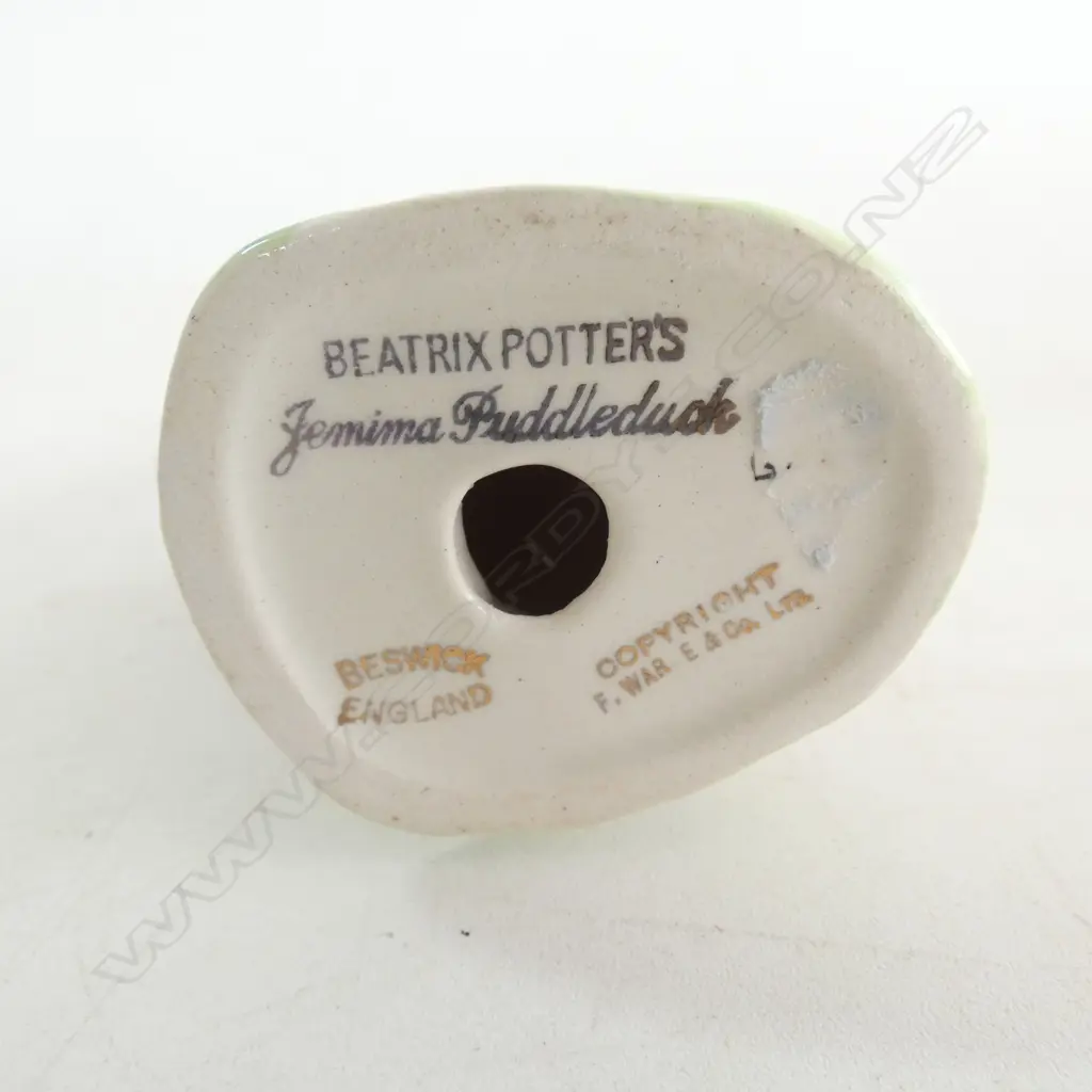 BESWICK BEATRIX POTTER 'JEMIMA PUDDLEDUCK', gold backstamp 1948-1972, H.110mm Image 1++